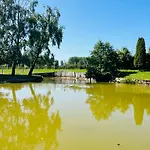L Eden Aux Hirondelles & Konukevi 4*